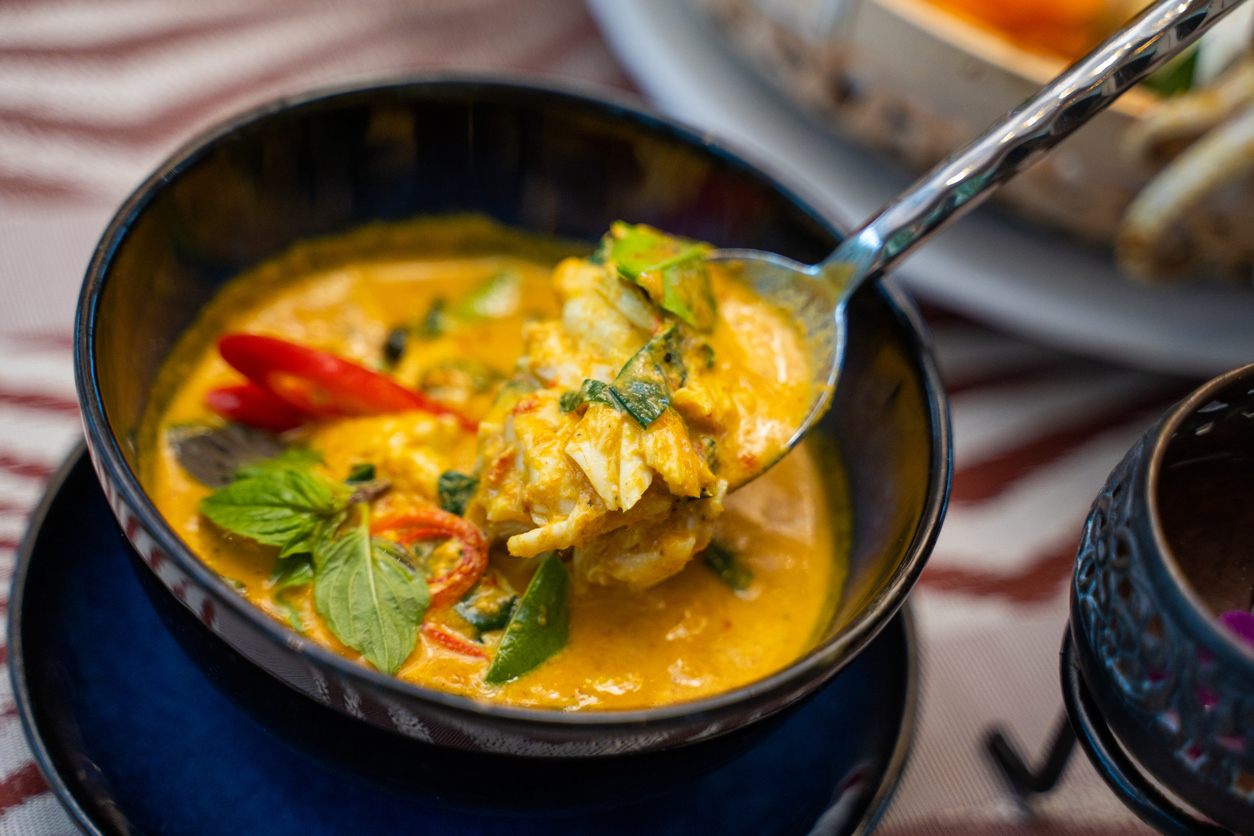 Cotati Food Service Rice Noodles With Curry Crab